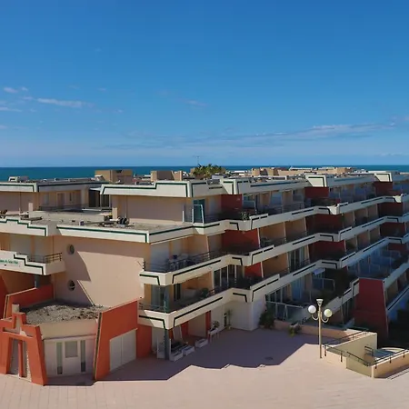 Appartement 2 Pieces Cabine, 6 Pers, Terrace Face A Sete, 2 Etoiles, Clevacances 2 Cles - Fr-1-472a-223 Sète