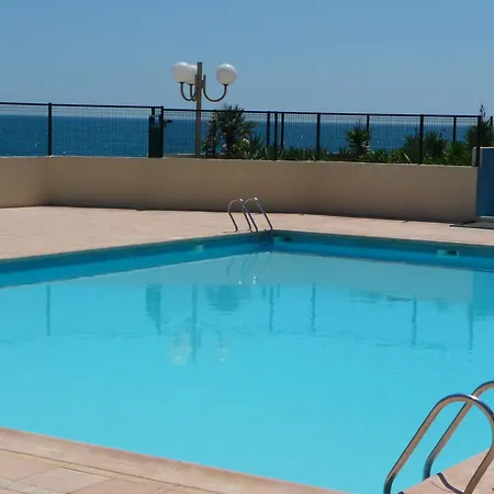2 Pieces Cabine, 6 Pers, Terrace Face A Sete, 2 Etoiles, Clevacances 2 Cles - Fr-1-472a-223 *